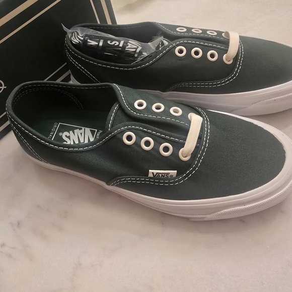 NIB VANS x Museum of Peace and Quiet. Authentic Size 5.5 Men's or 7 Women - Picture 2 of 11